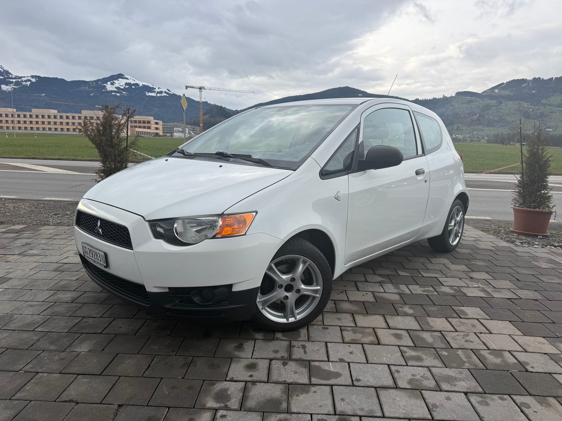 MITSUBISHI Colt 1.1 12V-image-0