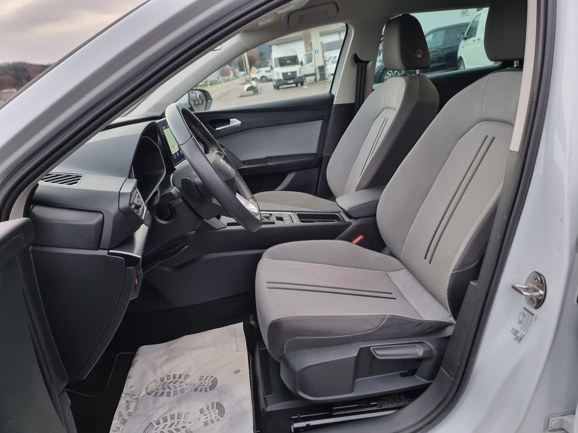 SEAT Leon ST 1.5 eTSI mHEV DSG Style-image-6
