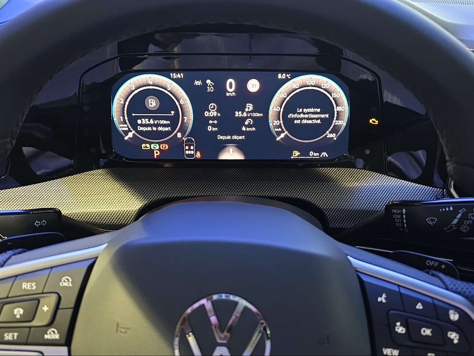 VW Golf 1.5 e TSI mHEV R-Line DSG-image-9