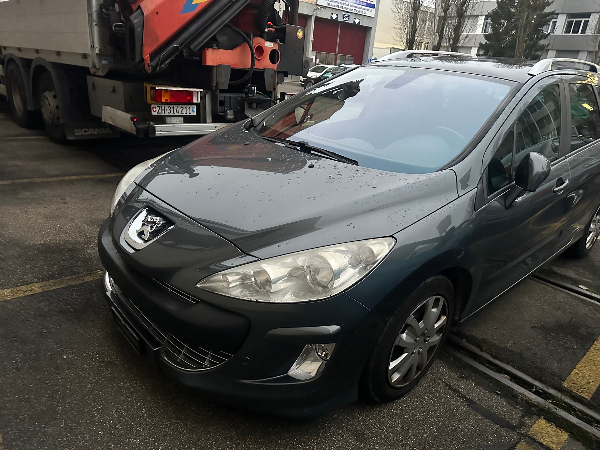 PEUGEOT 308 SW 2.0 HDI Sport Automatic-image-0