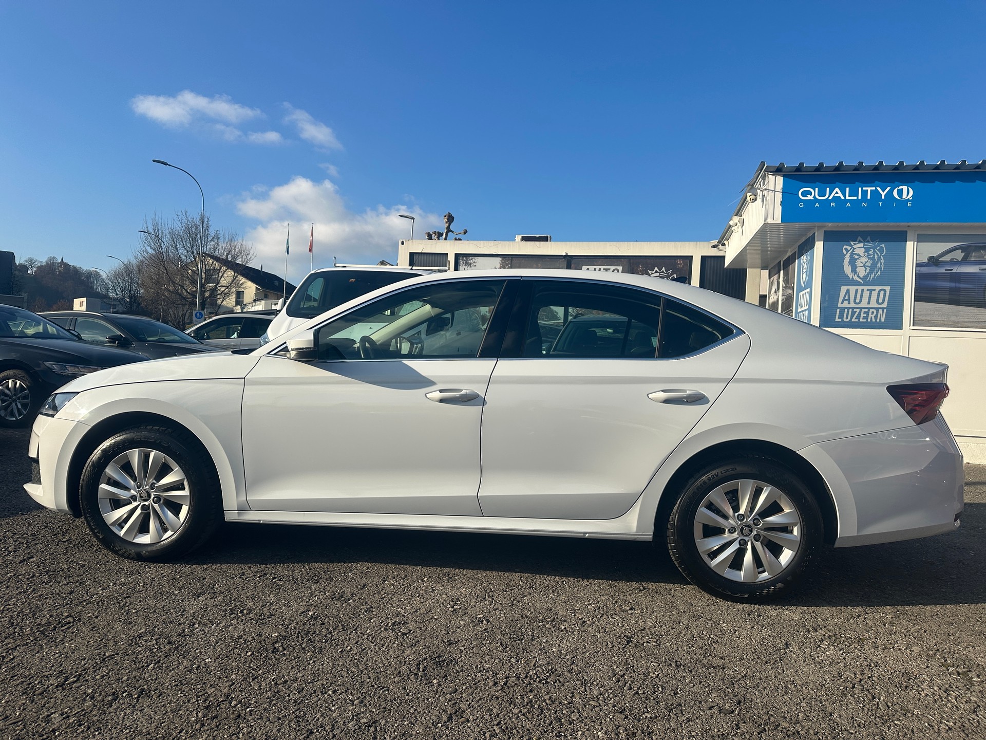 SKODA Octavia Limousine 1.5TSI Selection 150PS Benzin-image-18