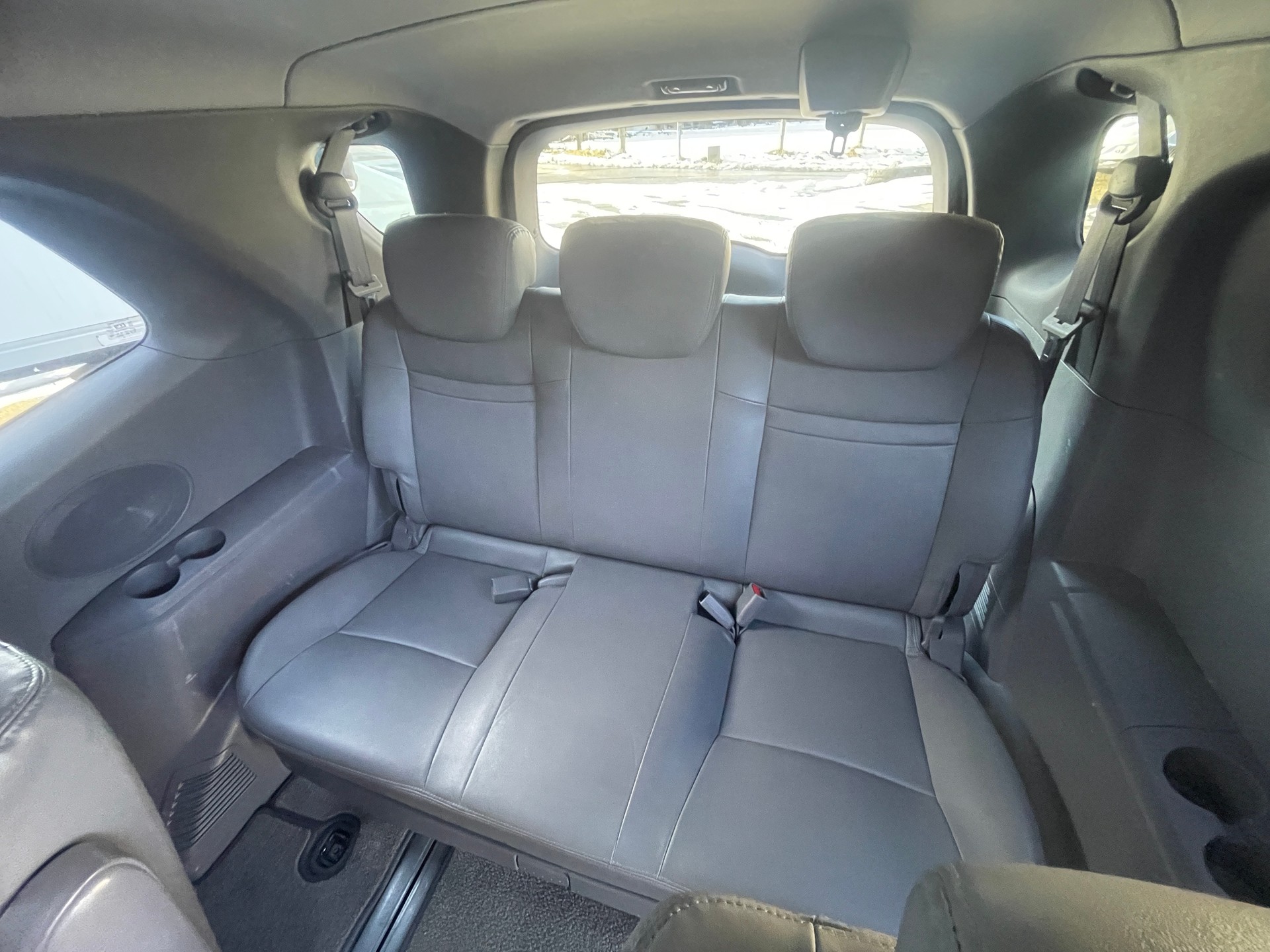 KGM-SsangYong Rodius SV200 e-XDi Sapphire 4WD E-Tronic-image-19