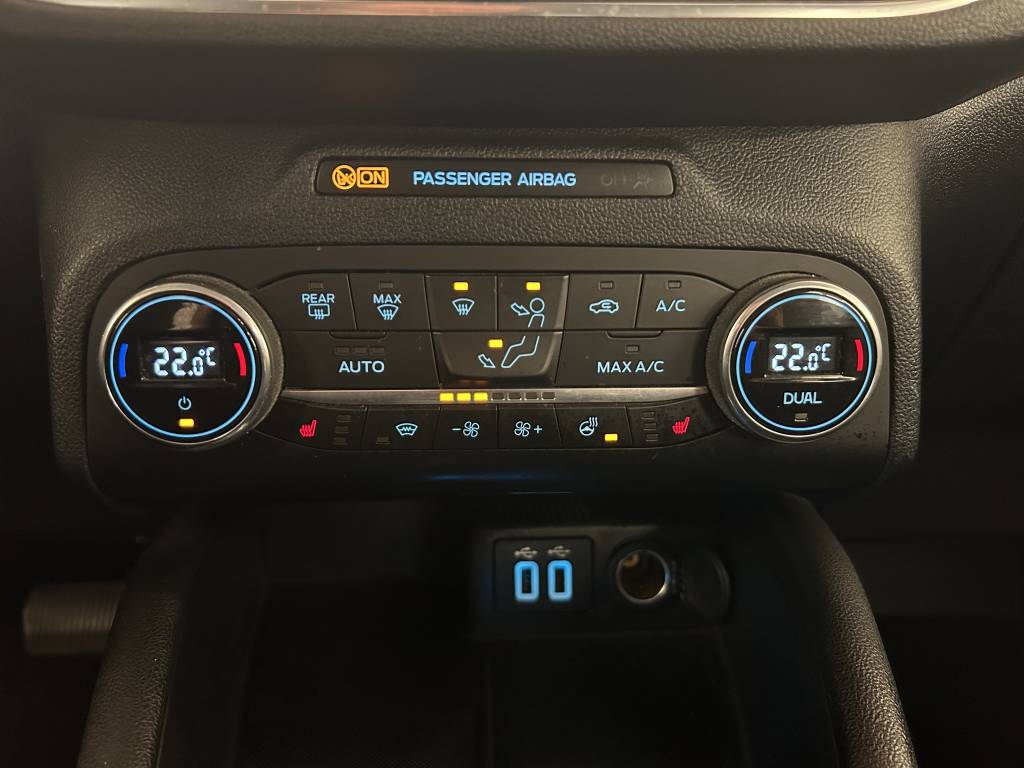 FORD Kuga 2.5 PHEV Titanium 2WD-image-12
