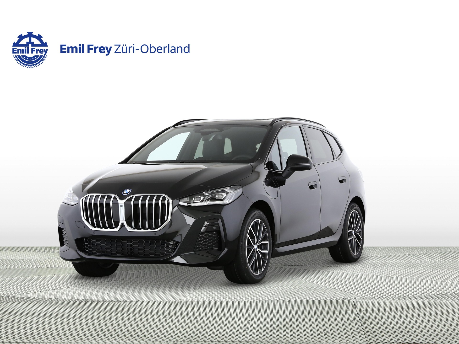 BMW 225e xDrive Active Tourer-image-0