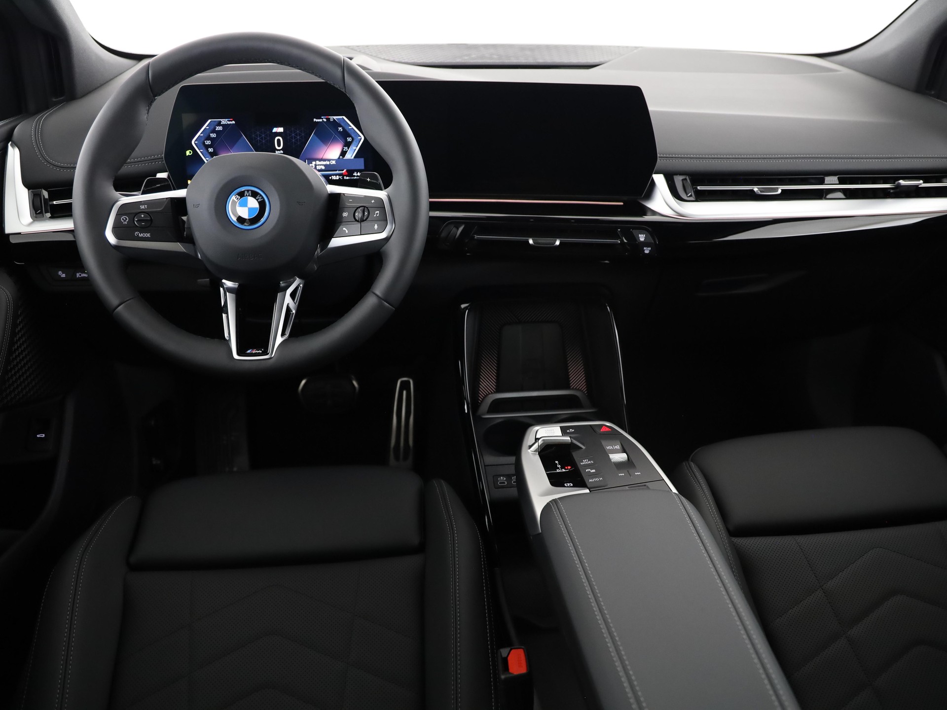 BMW 225e xDrive Active Tourer-image-4