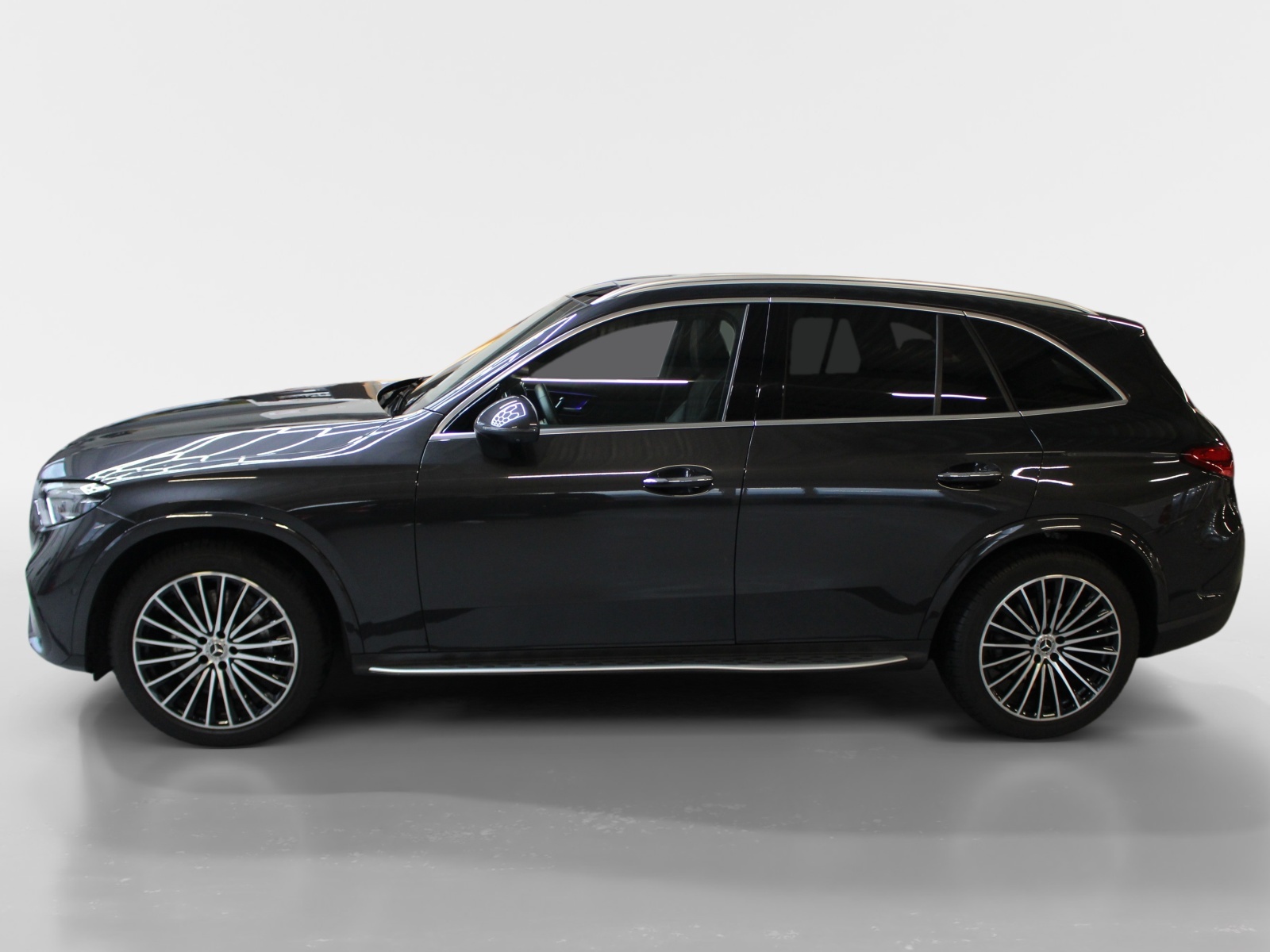 MERCEDES-BENZ GLC 220 d AMG Line 4MATIC-showroom-element-2