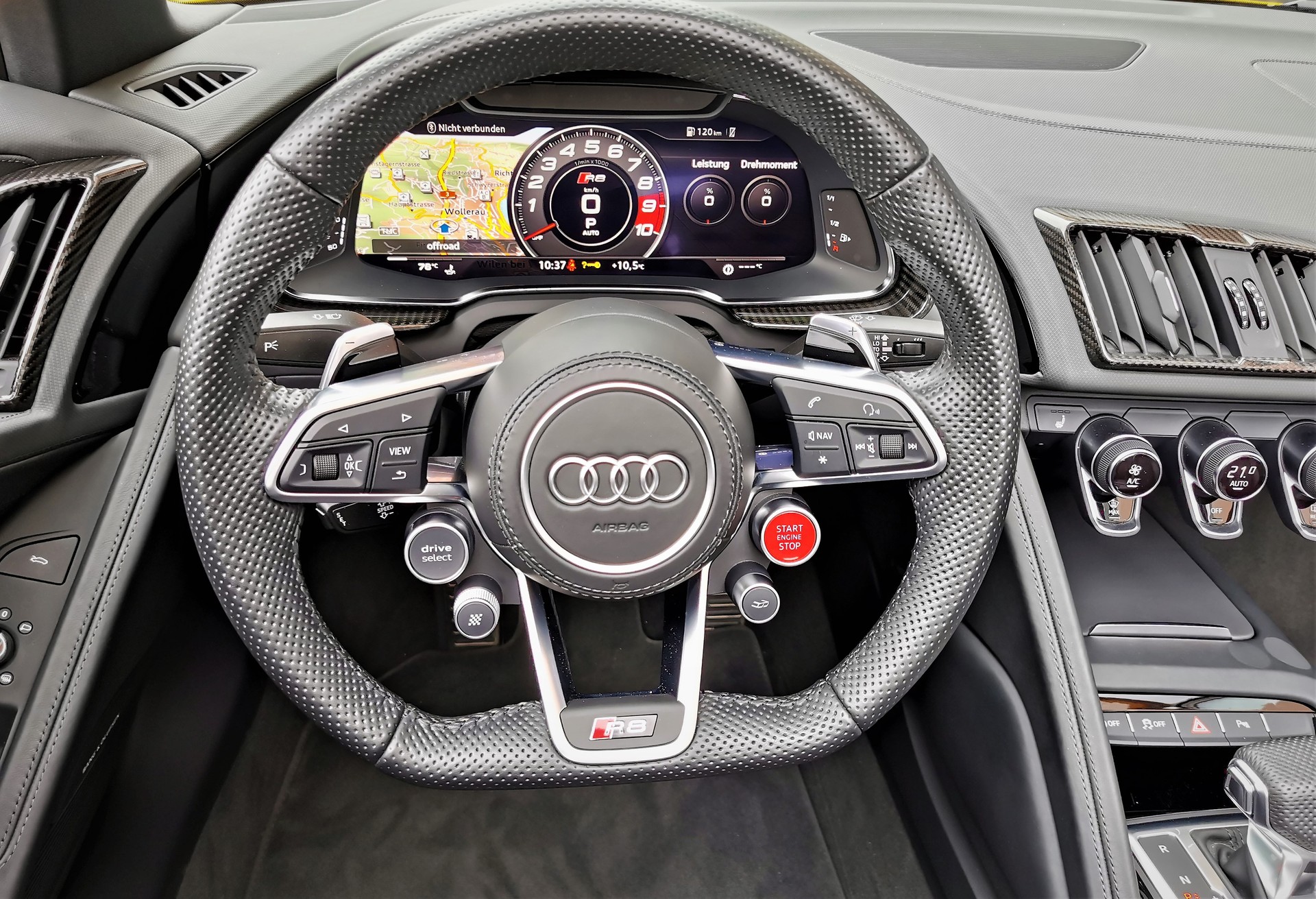AUDI R8 Spyder 5.2 FSI V10 performance quattro S-Tronic-image-25