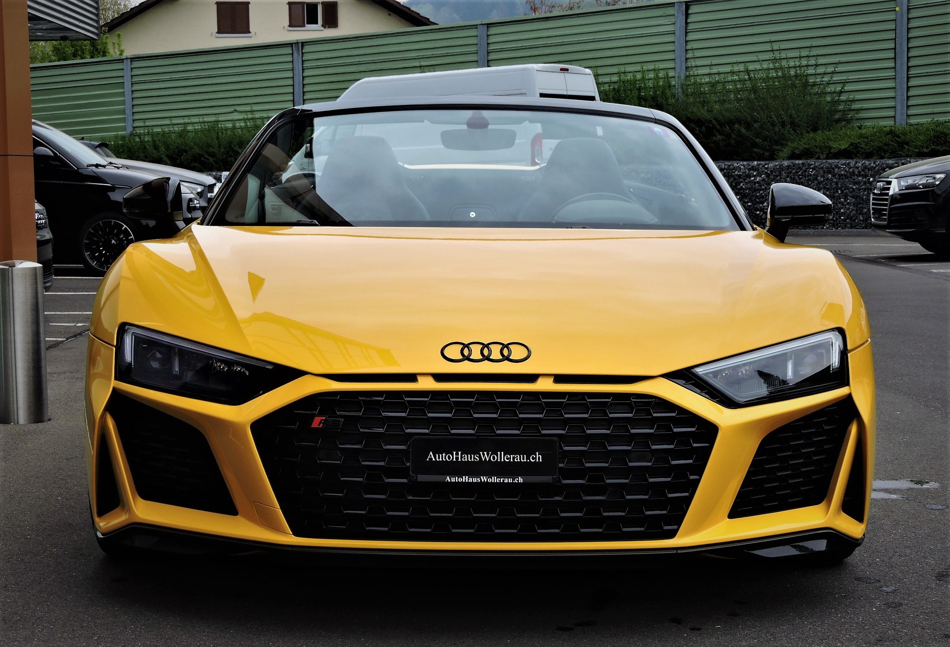 AUDI R8 Spyder 5.2 FSI V10 performance quattro S-Tronic-showroom-element-2