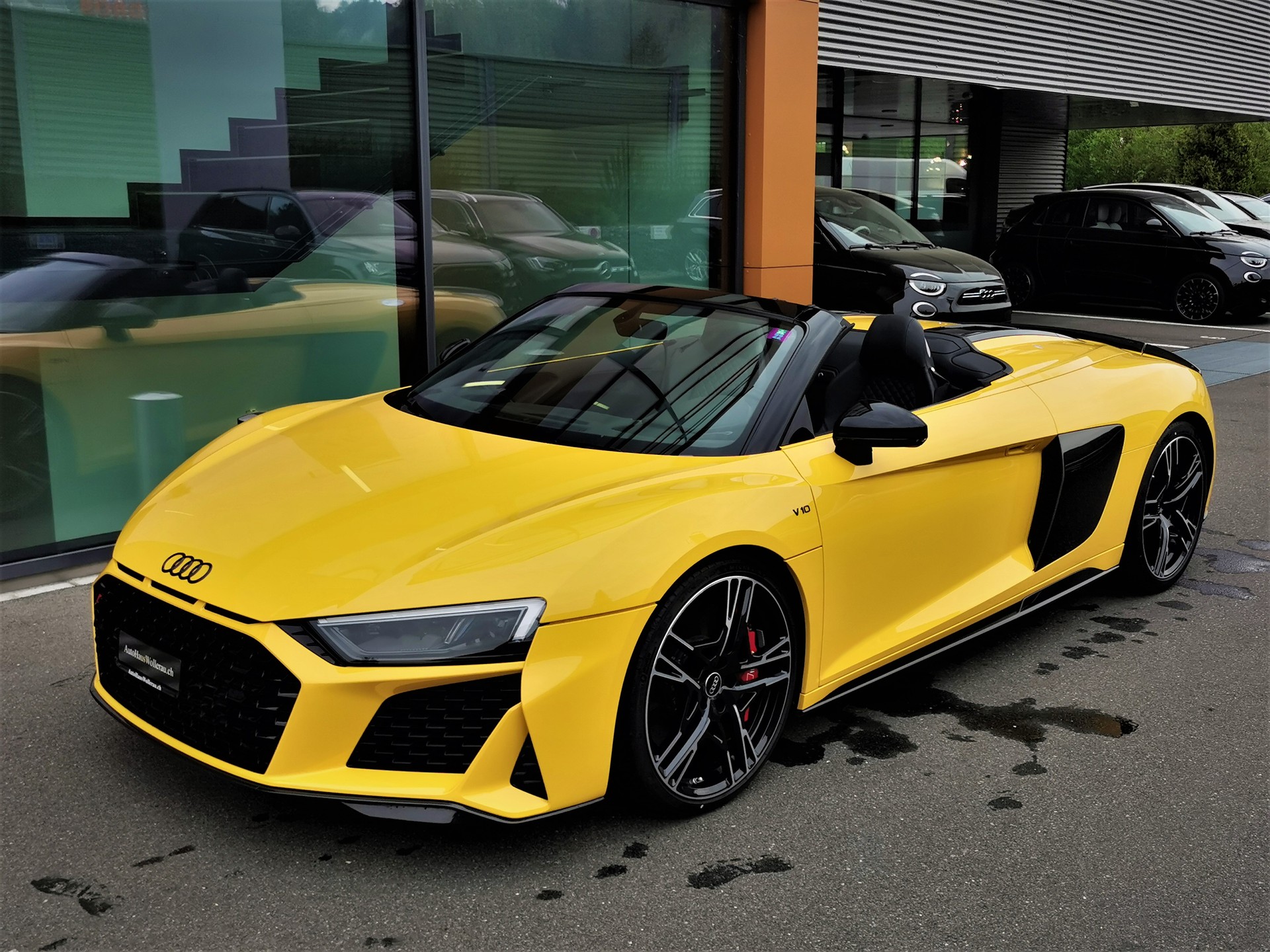 AUDI R8 Spyder 5.2 FSI V10 performance quattro S-Tronic-image-19