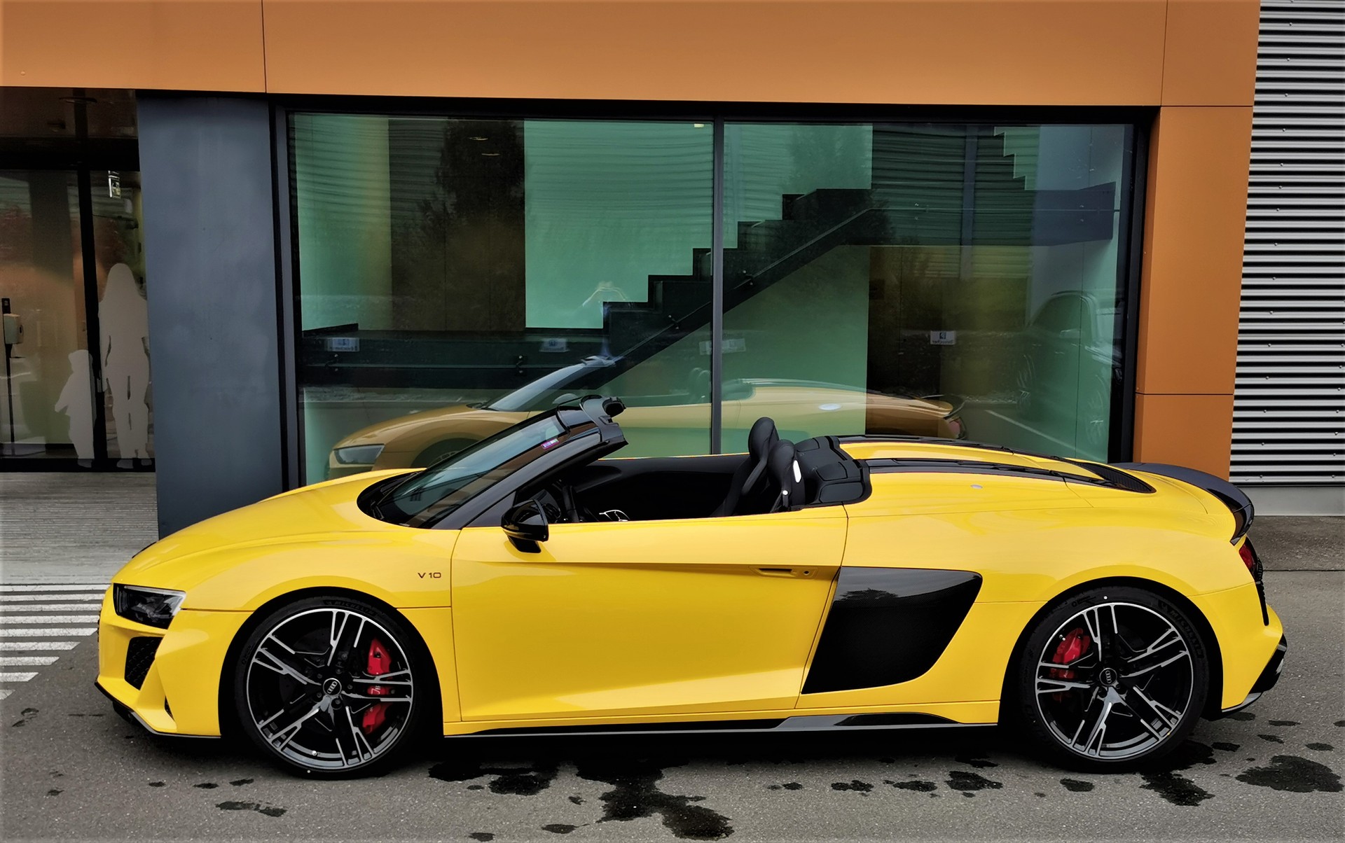 AUDI R8 Spyder 5.2 FSI V10 performance quattro S-Tronic-image-20