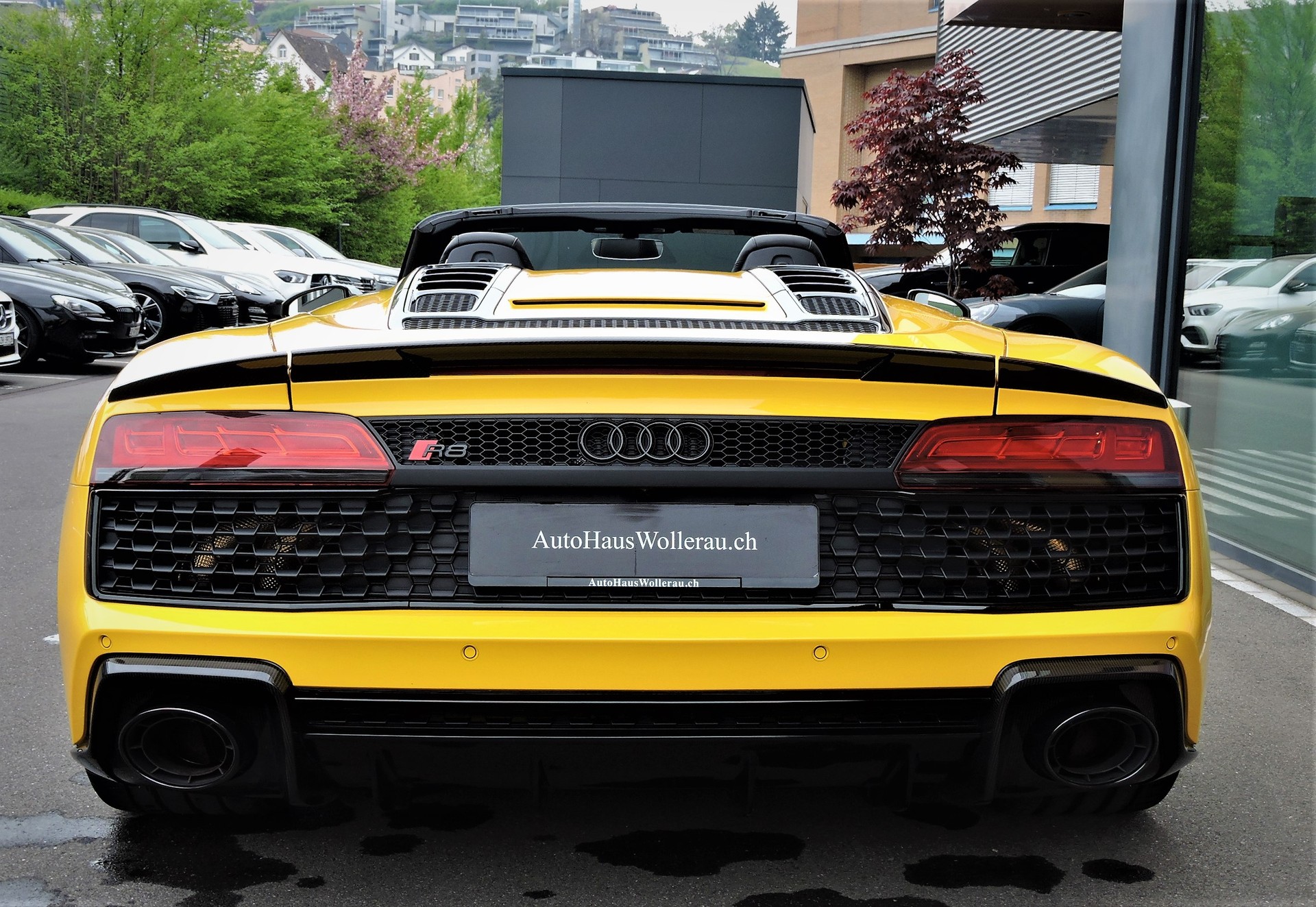 AUDI R8 Spyder 5.2 FSI V10 performance quattro S-Tronic-showroom-element-3
