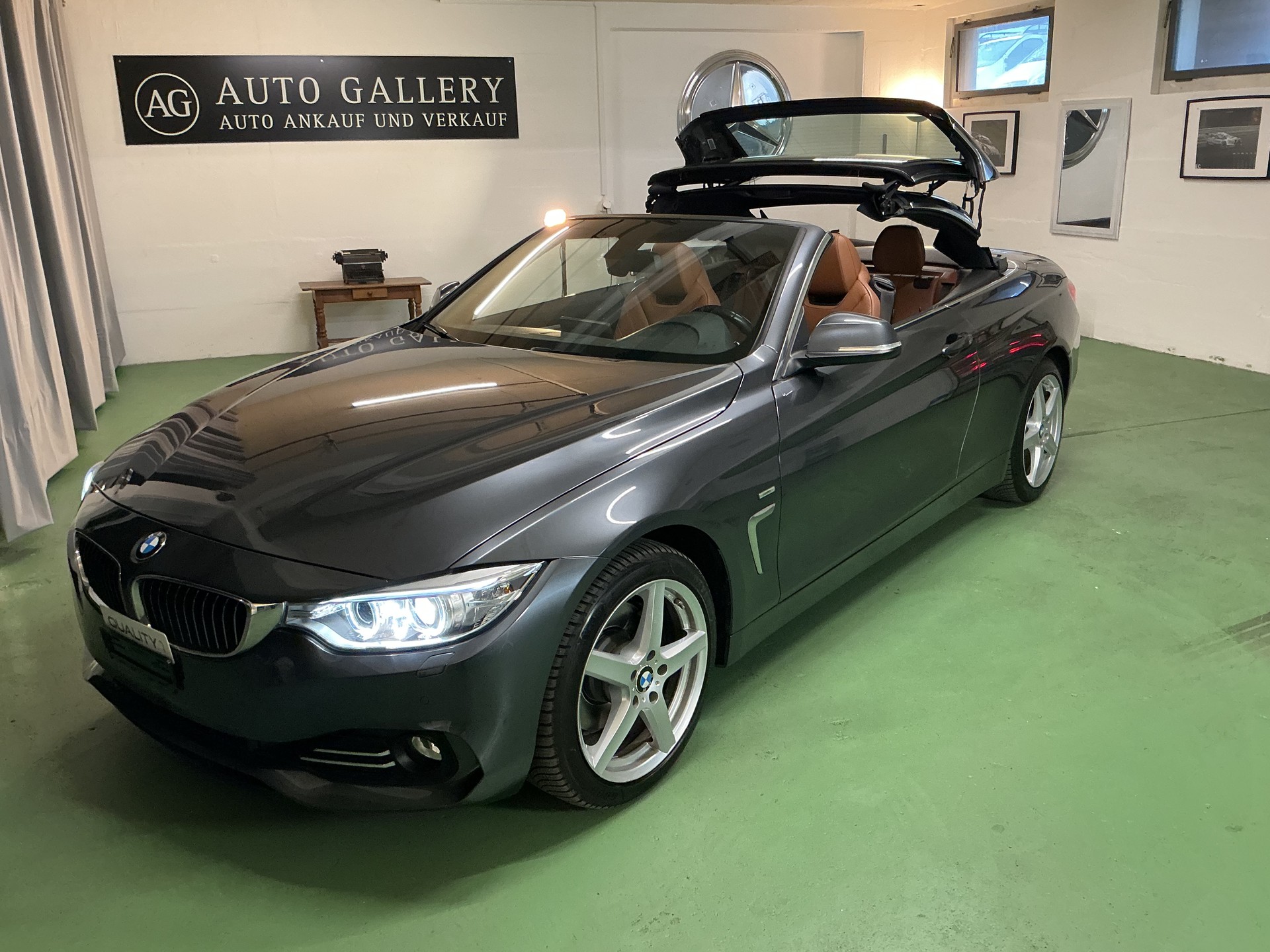 BMW 428i Cabriolet xDrive Luxury Line Steptronic-image-4