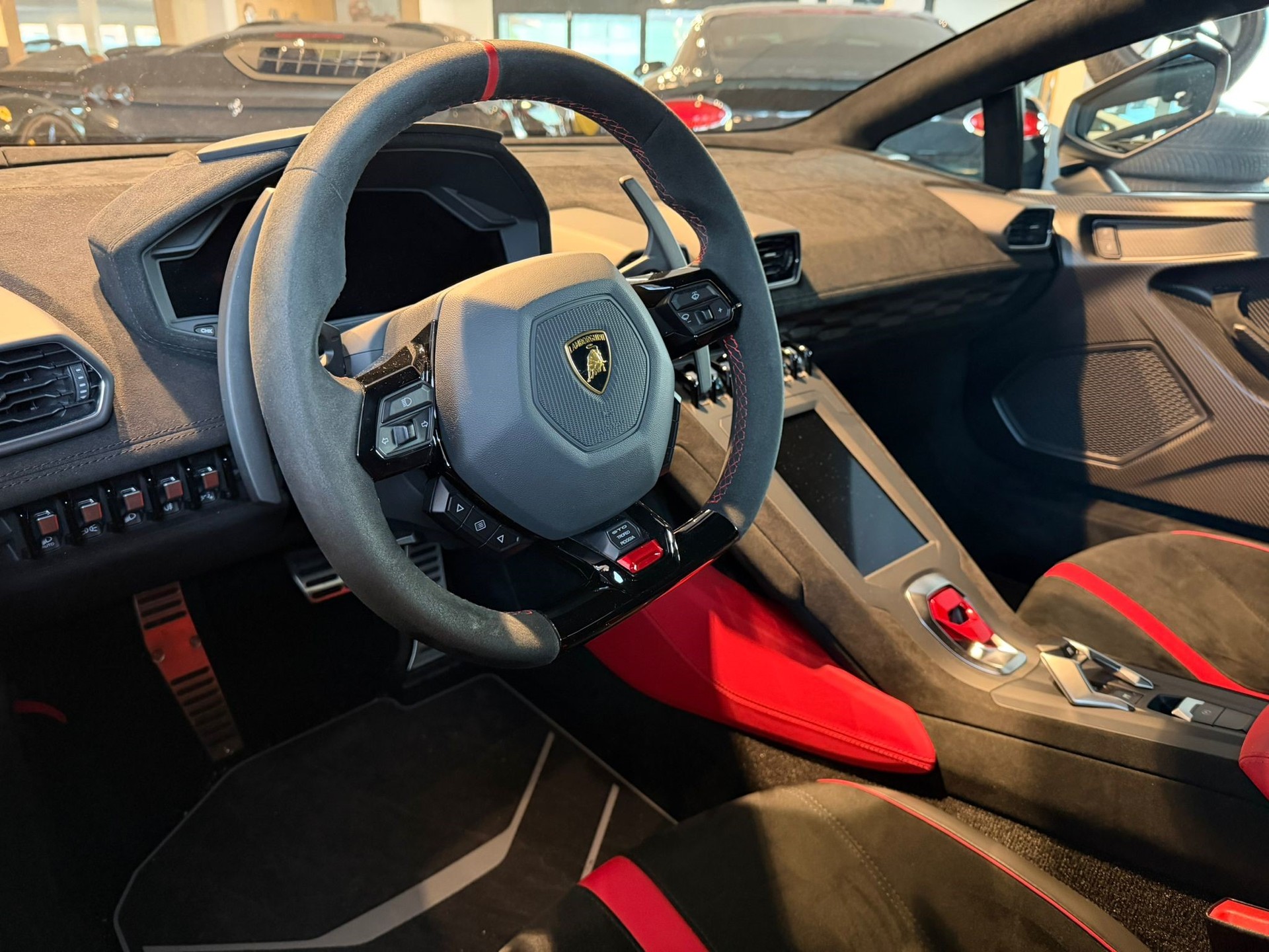 LAMBORGHINI Huracan Coupé 5.2 STO-image-5