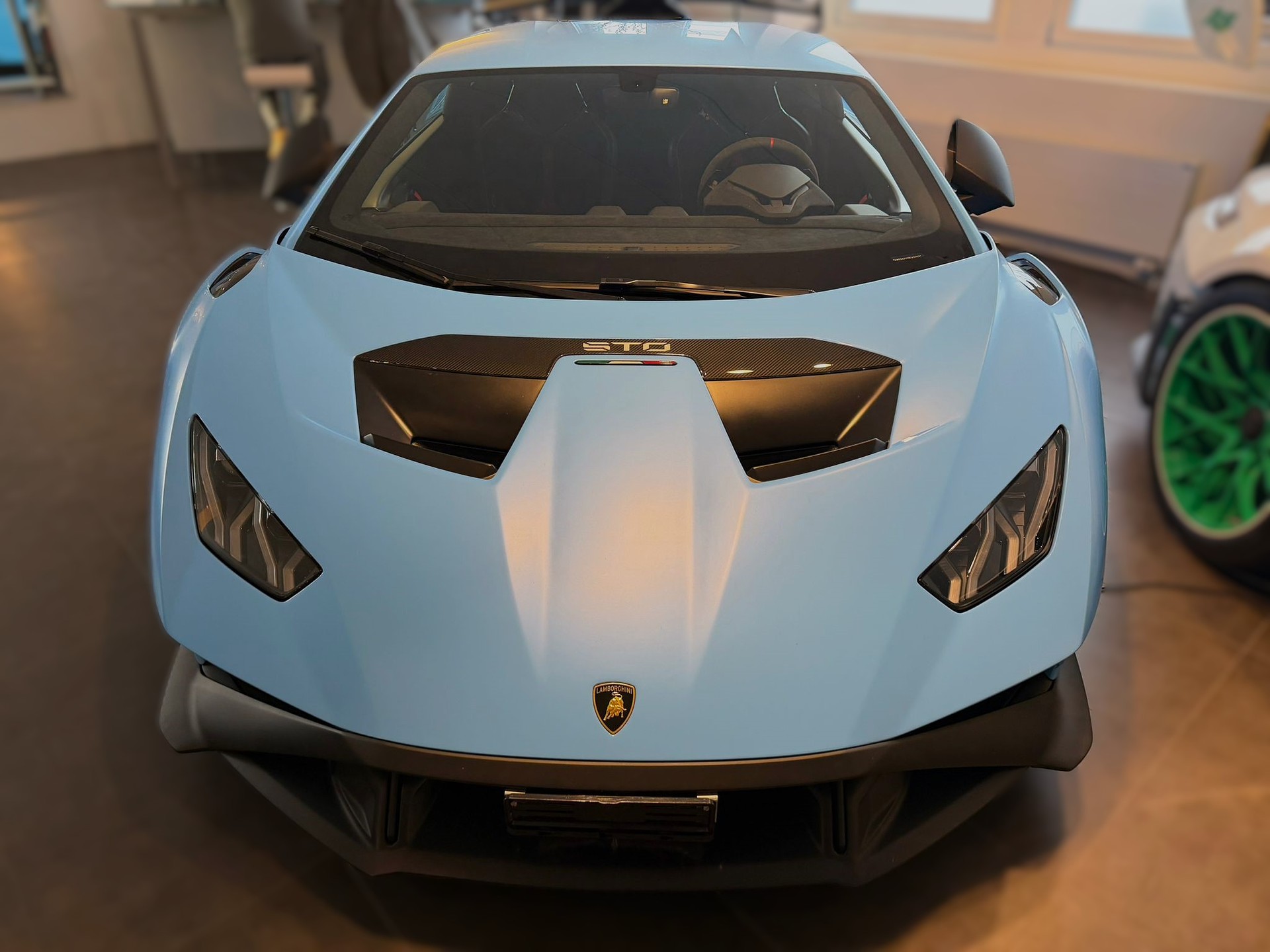 LAMBORGHINI Huracan Coupé 5.2 STO-showroom-element-1