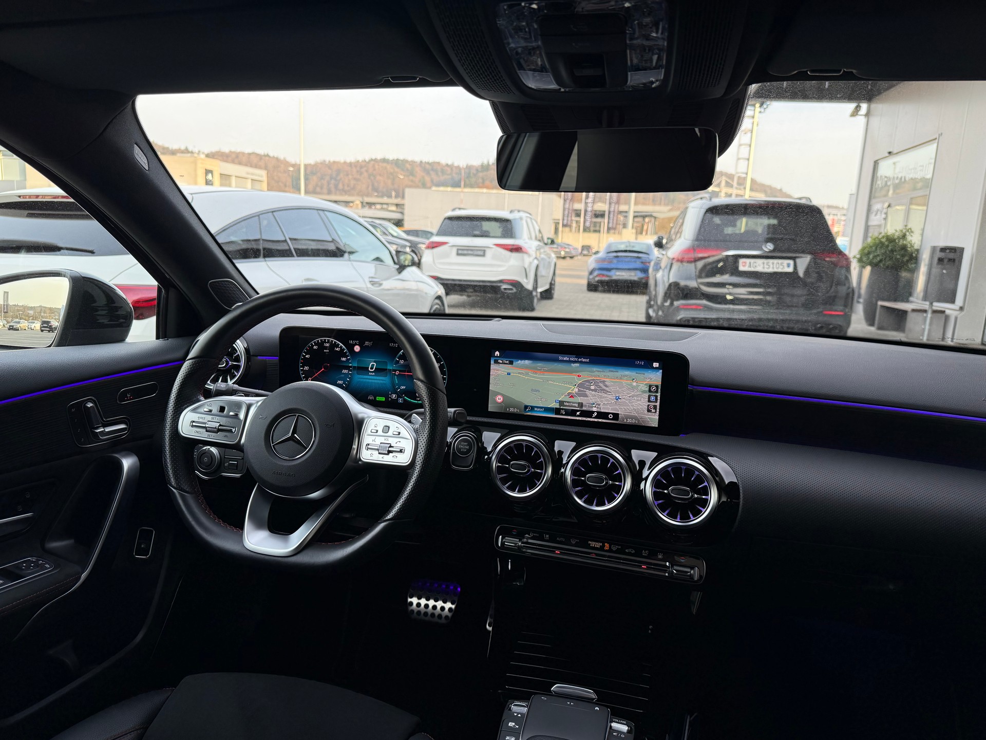 MERCEDES-BENZ A 250e AMG Line 8G-DCT-image-5