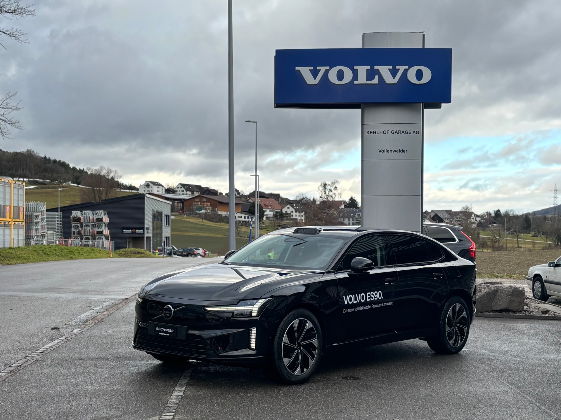 VOLVO ES90 Ultra-image-0