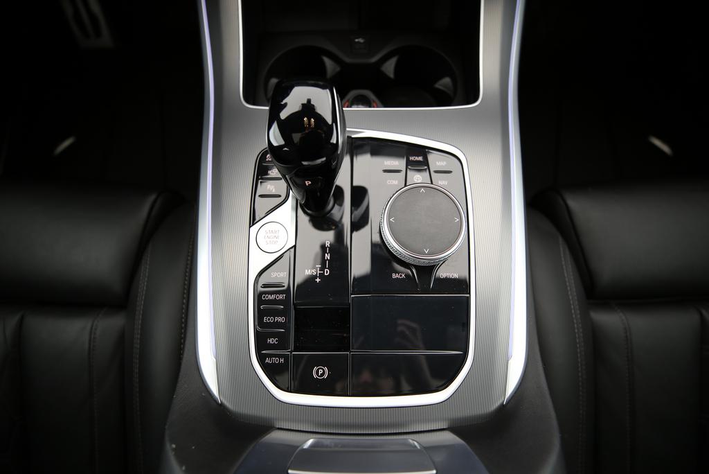 BMW X5 40d xDrive SAG-image-10