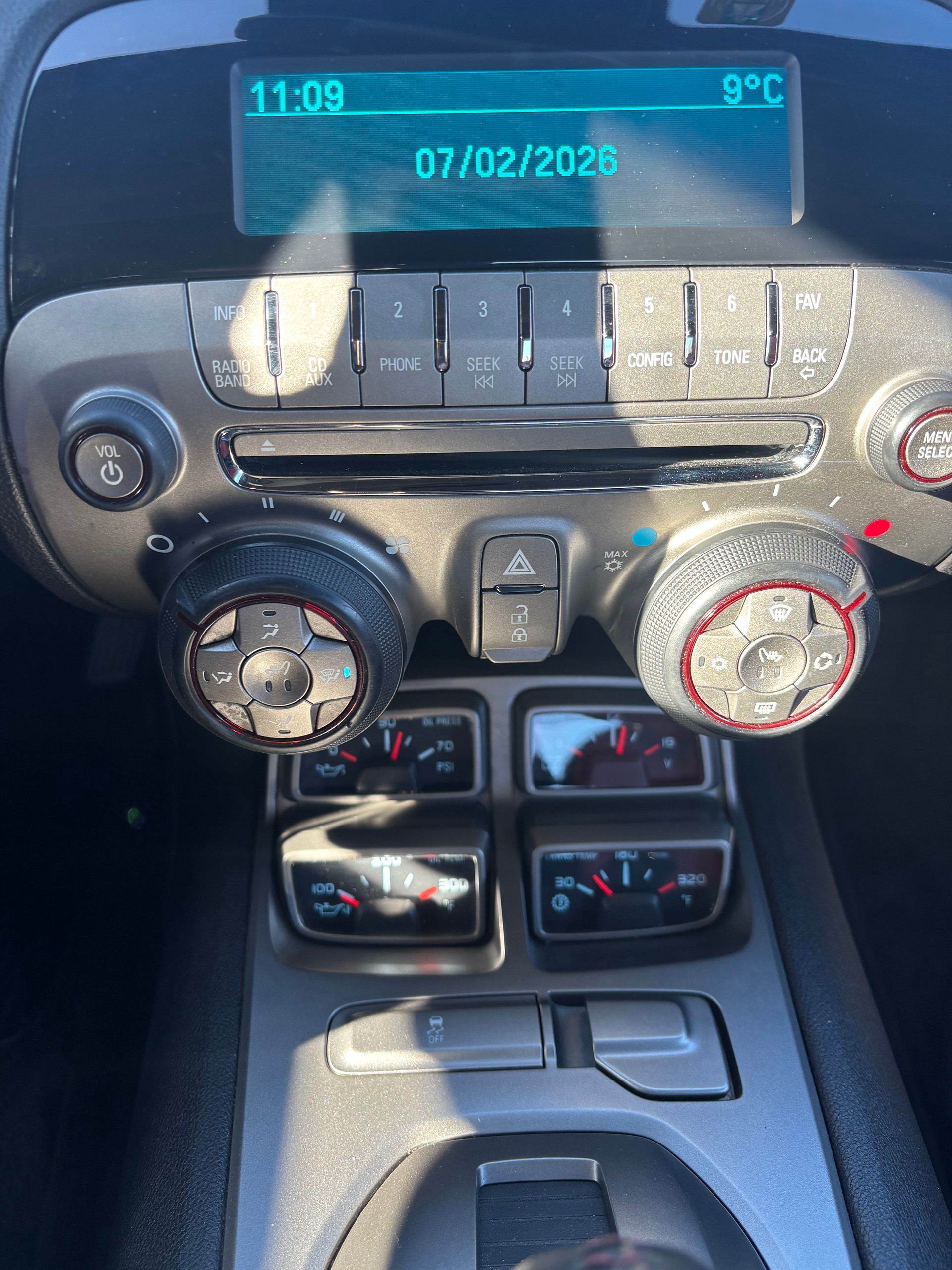 CHEVROLET Camaro SS-image-14