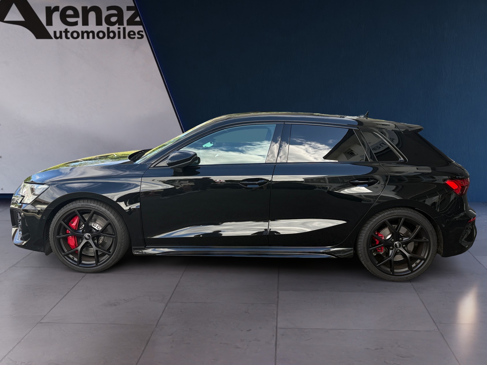 AUDI RS3 Sportback 2.5 TSI quattro S-tronic-showroom-element-1