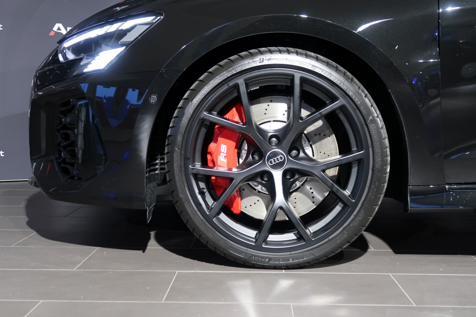 AUDI RS3 Sportback 2.5 TSI quattro S-tronic-image-12