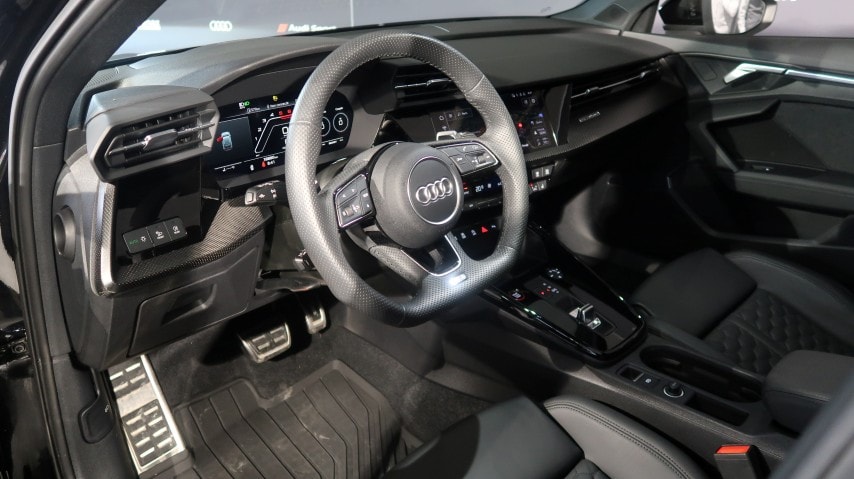 AUDI RS3 Sportback 2.5 TSI quattro S-tronic-image-5