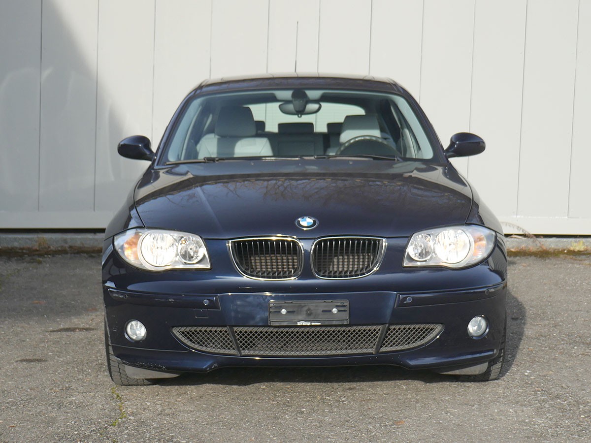 BMW 120i-image-2