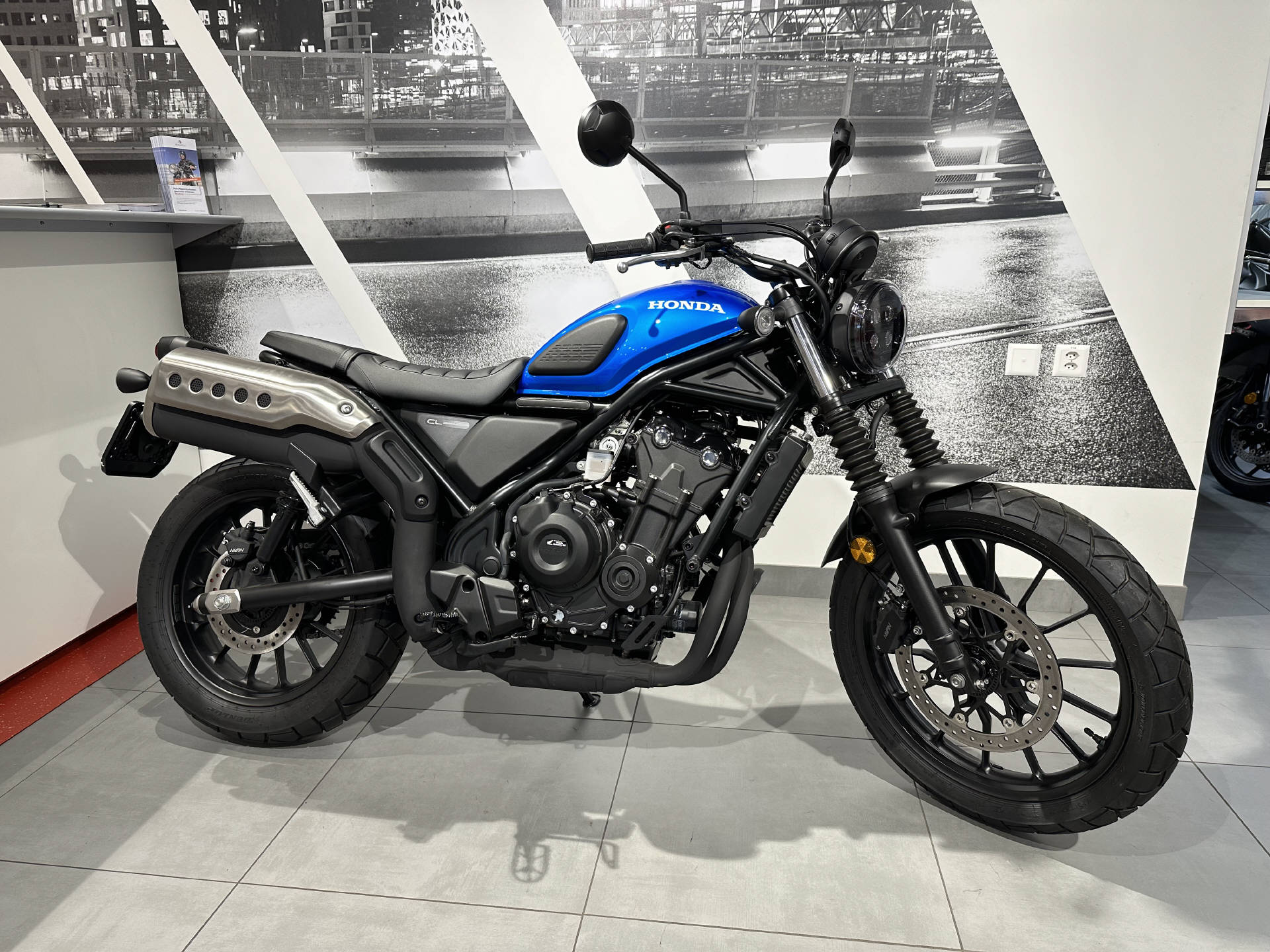 HONDA CL 500 A ABS | Vorführfahrzeug | neuwertig | ab MFK | sofort Verfügbar-showroom-element-2