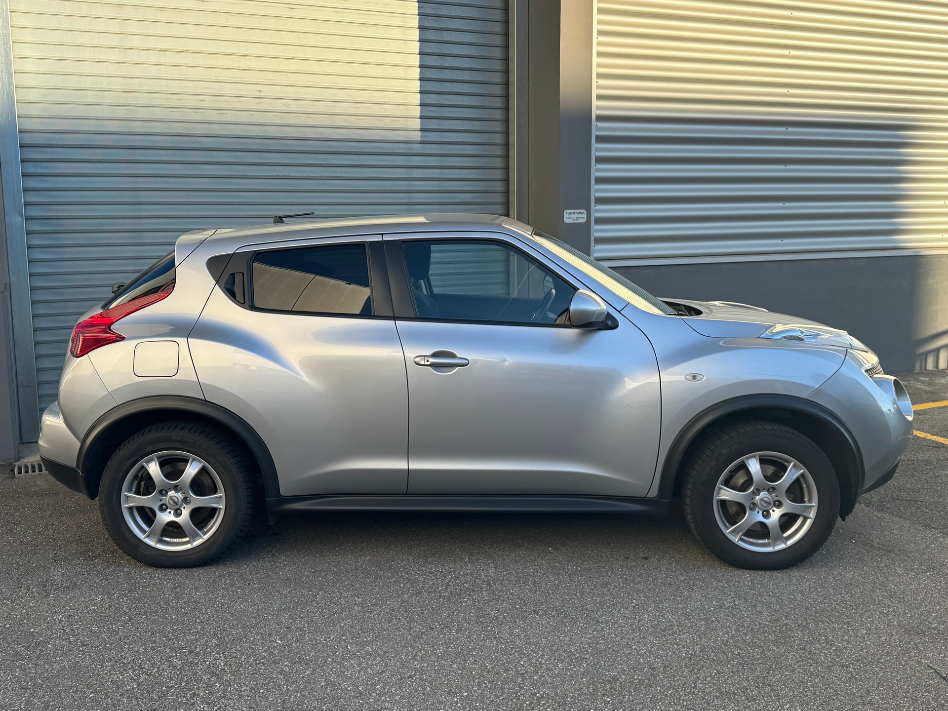 NISSAN Juke 1.6 DIG-T tekna 4x4 Xtronic M-CVT-image-3