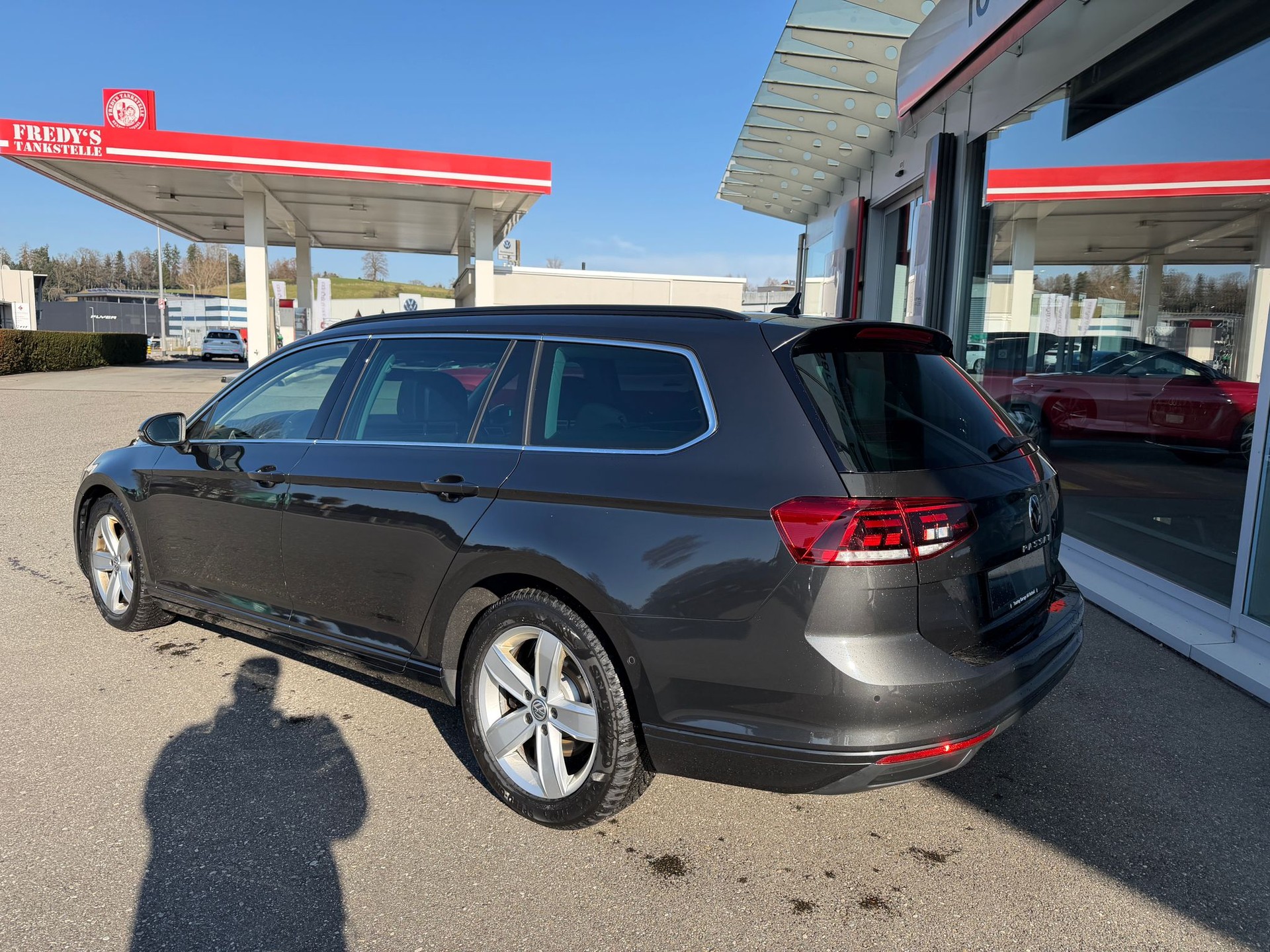 VW Passat 2.0 TDI BMT Business 4Motion DSG-image-2