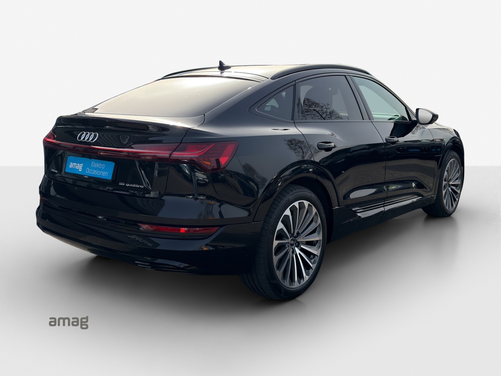 AUDI e-tron 55 Sportback Advanced quattro-image-5