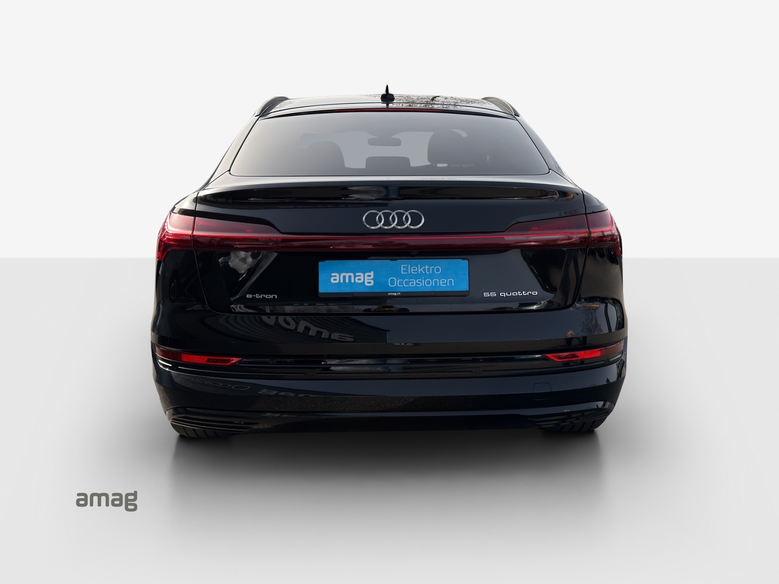 AUDI e-tron 55 Sportback Advanced quattro-image-4