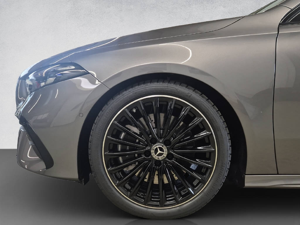 MERCEDES-BENZ A 250 AMG Line 4Matic-image-5