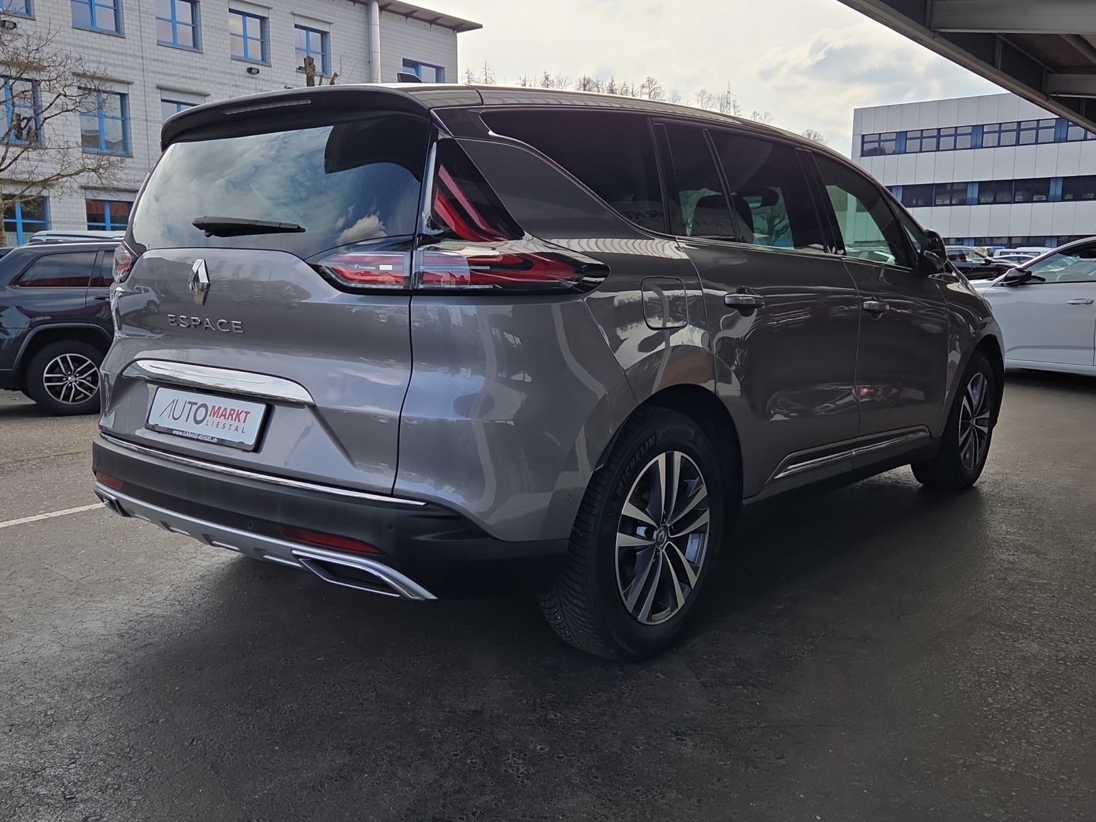 RENAULT Espace 2.0 dCi Techno EDC 6-image-15