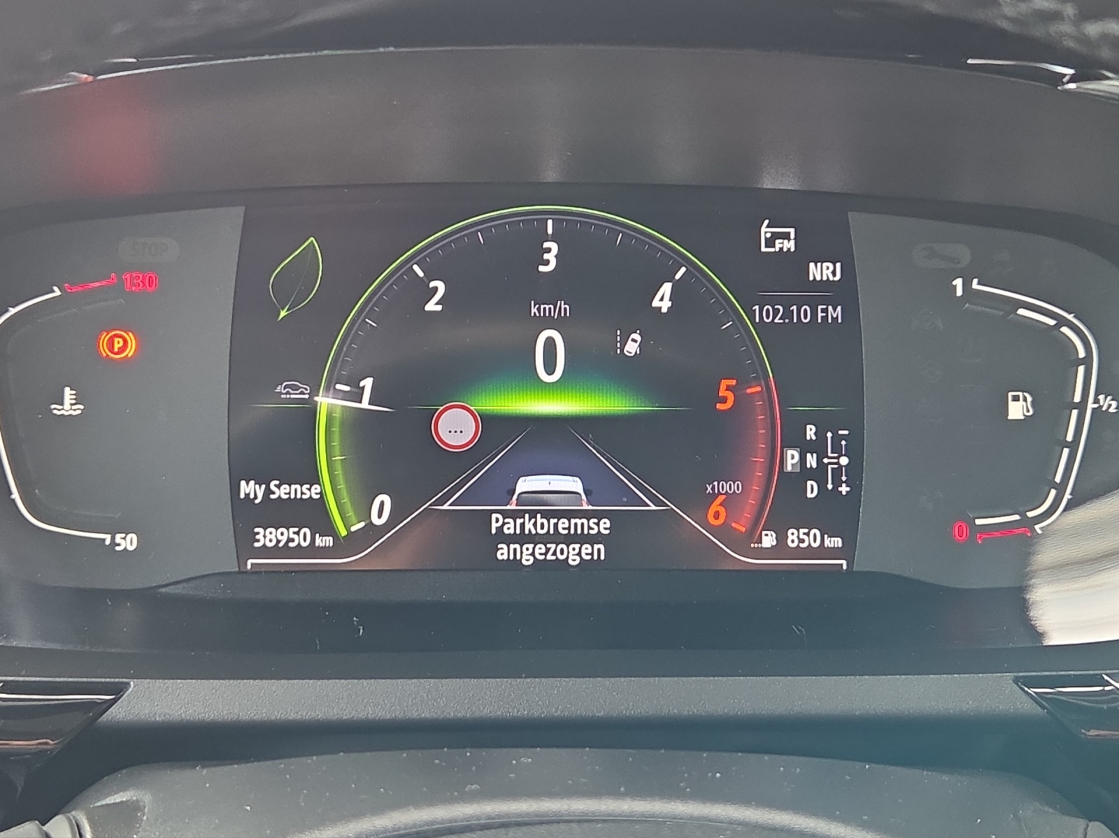 RENAULT Espace 2.0 dCi Techno EDC 6-image-6