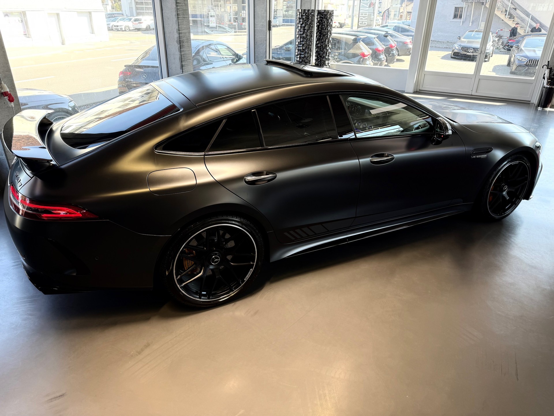 MERCEDES-BENZ AMG GT 4 63 S Edition 1 4Matic+ Speedshift MCT-image-5