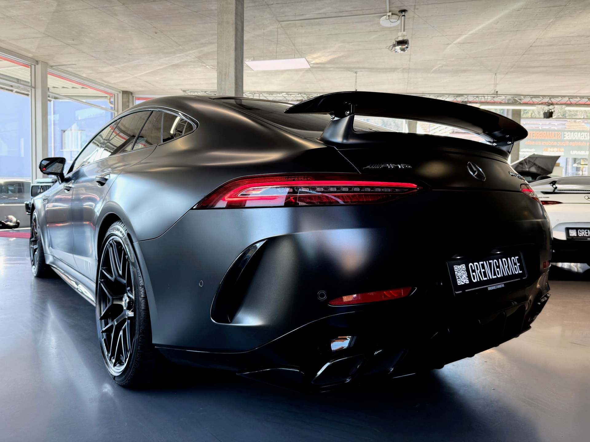MERCEDES-BENZ AMG GT 4 63 S Edition 1 4Matic+ Speedshift MCT-image-6