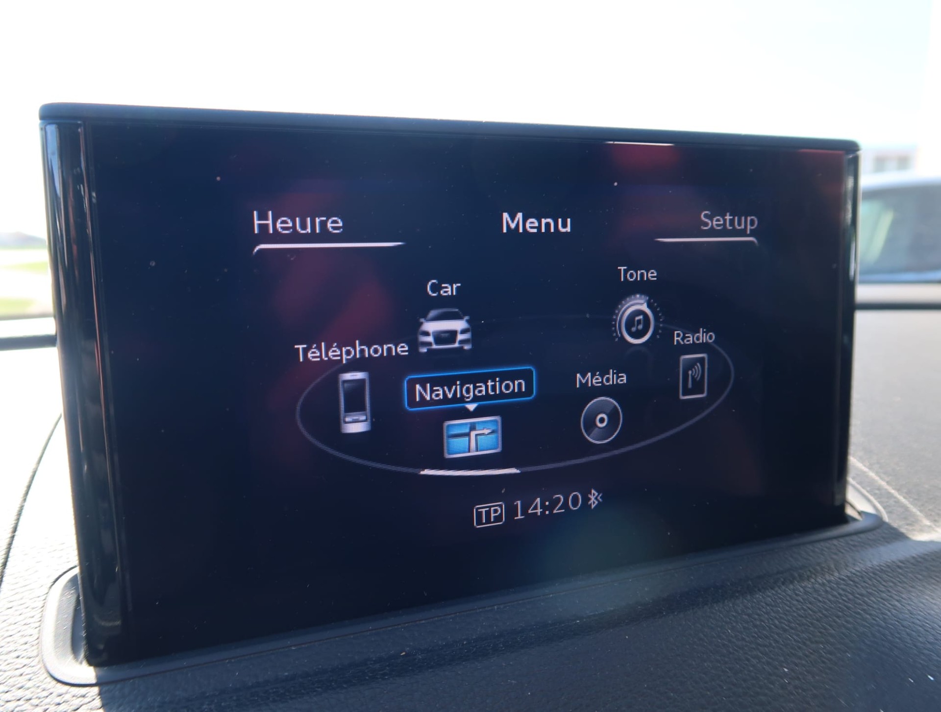 AUDI A3 Sportback 1.4 TFSI Ambiente S-tronic-image-17