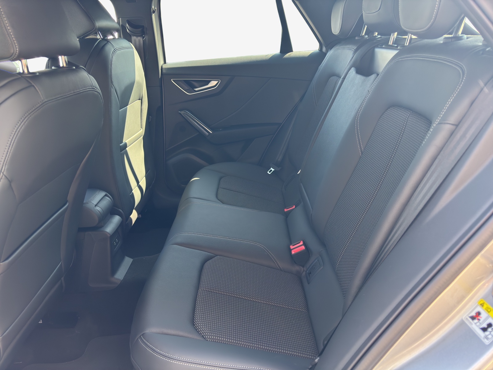 AUDI Q2 35 TFSI advanced S-tronic-image-11