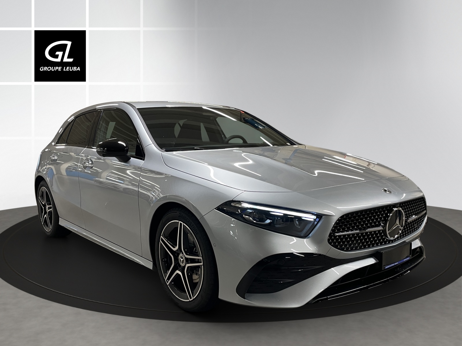 MERCEDES-BENZ A 200 Night Star 7G-DCT-image-0