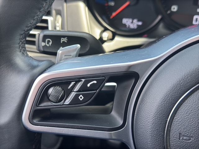 PORSCHE Macan PDK-image-21