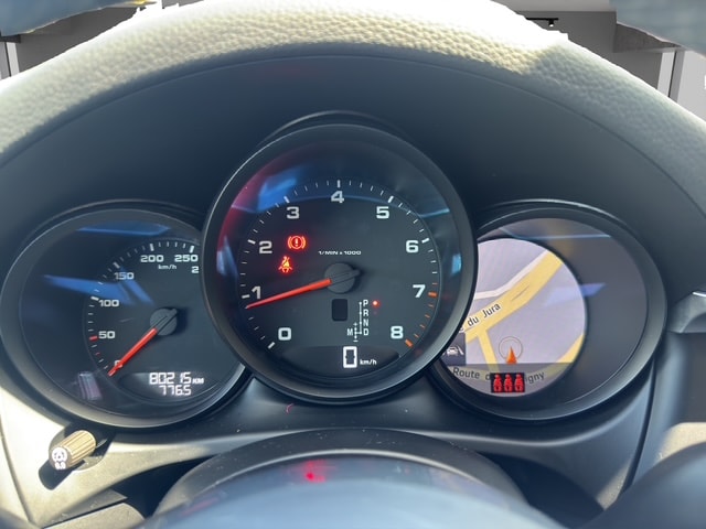 PORSCHE Macan PDK-image-10