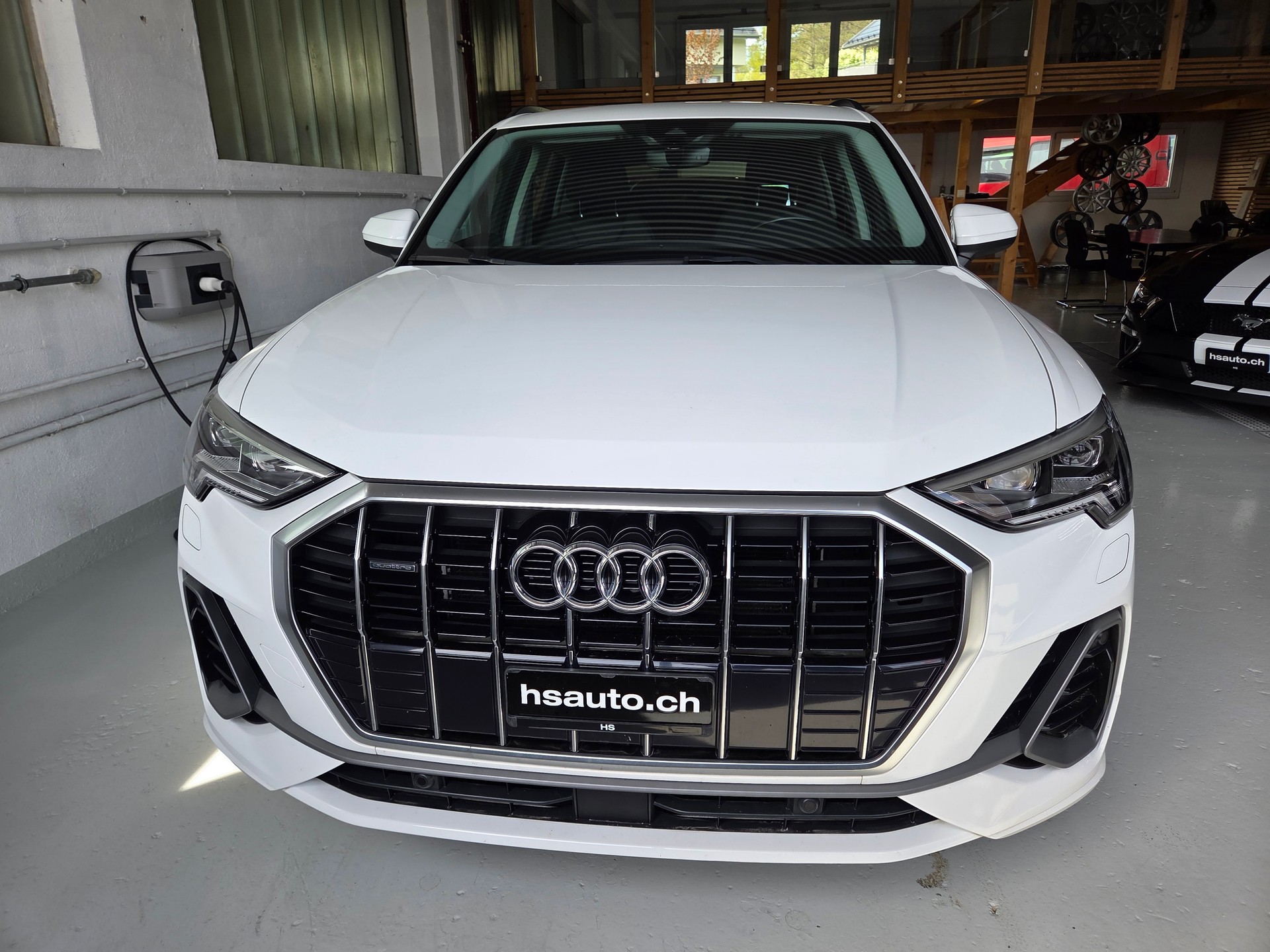 AUDI Q3 Sportback 40 TFSI S line quattro S-tronic-image-4