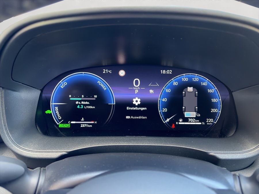 TOYOTA Yaris 1.5 Premiere Edition e-CVT-image-11