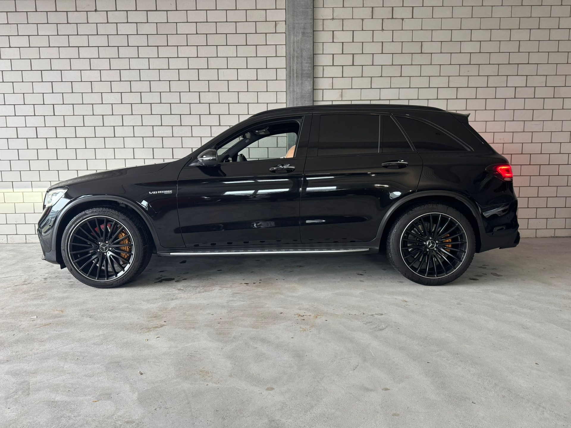 MERCEDES-BENZ GLC 63 S AMG 4Matic 9G-Tronic Vollausstattung-image-0