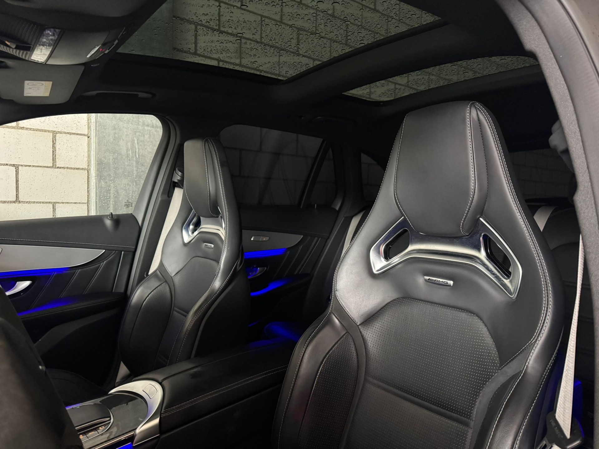 MERCEDES-BENZ GLC 63 S AMG 4Matic 9G-Tronic Vollausstattung-image-6