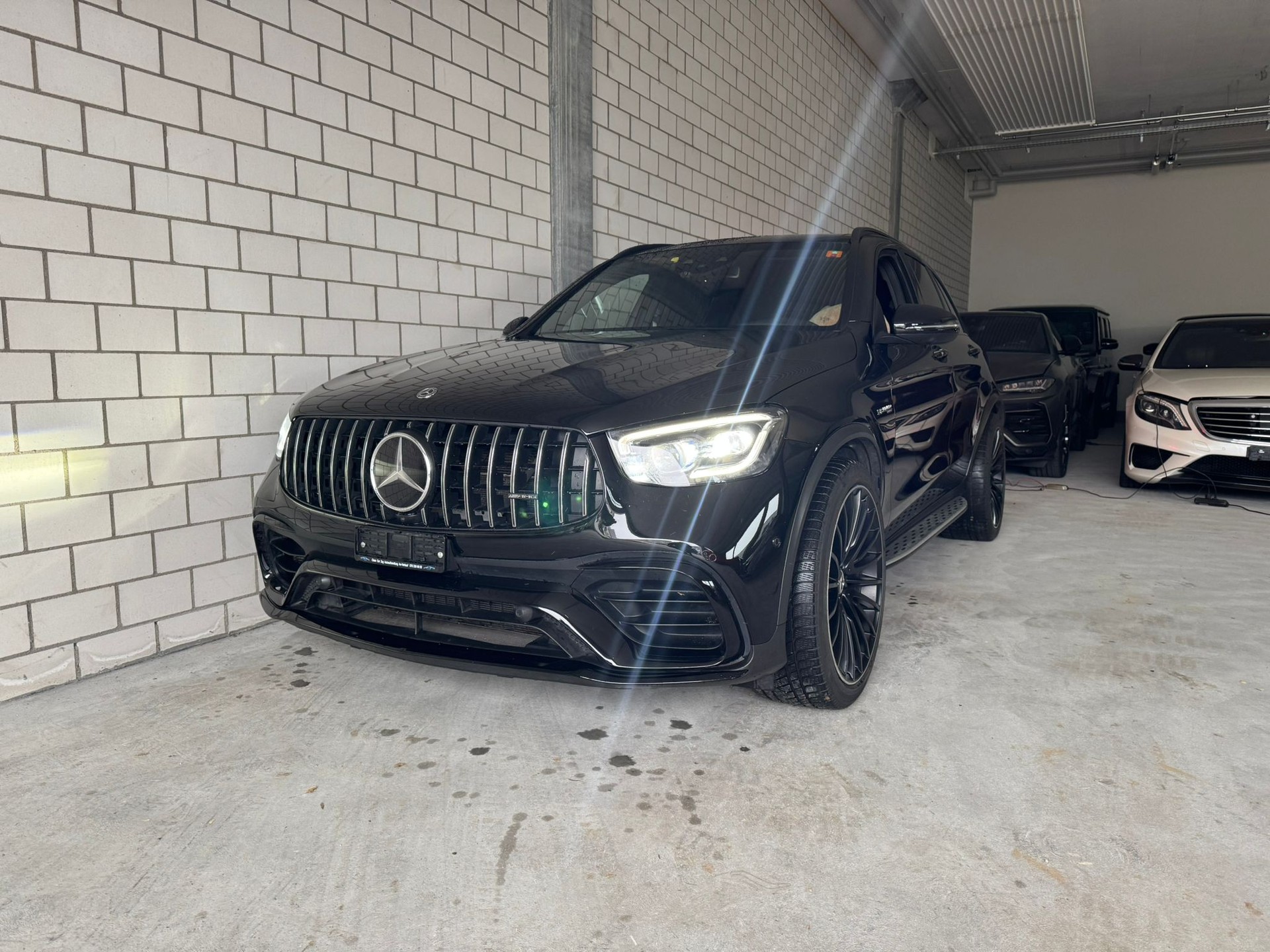 MERCEDES-BENZ GLC 63 S AMG 4Matic 9G-Tronic Vollausstattung-image-1