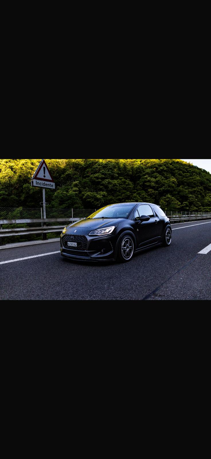 DS AUTOMOBILES DS 3 1.6 THP Performance Black Spezial