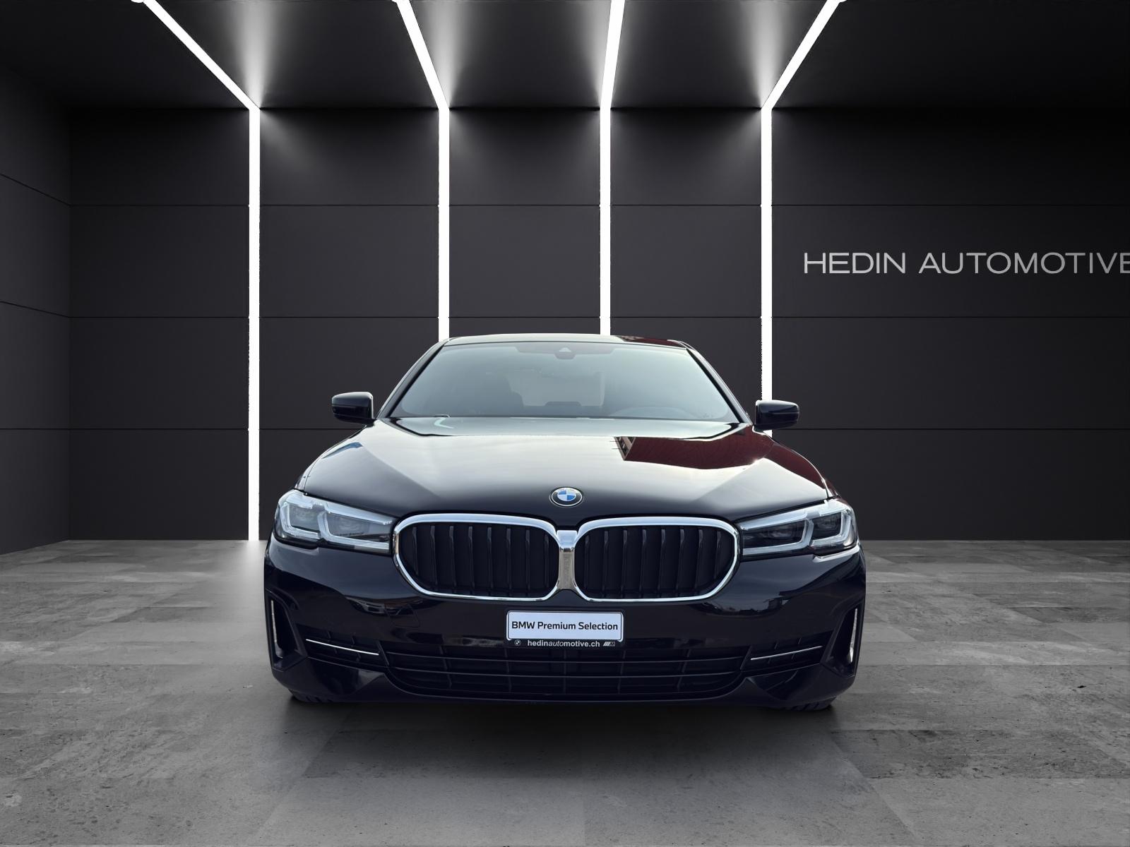BMW 520i Limousine-image-7