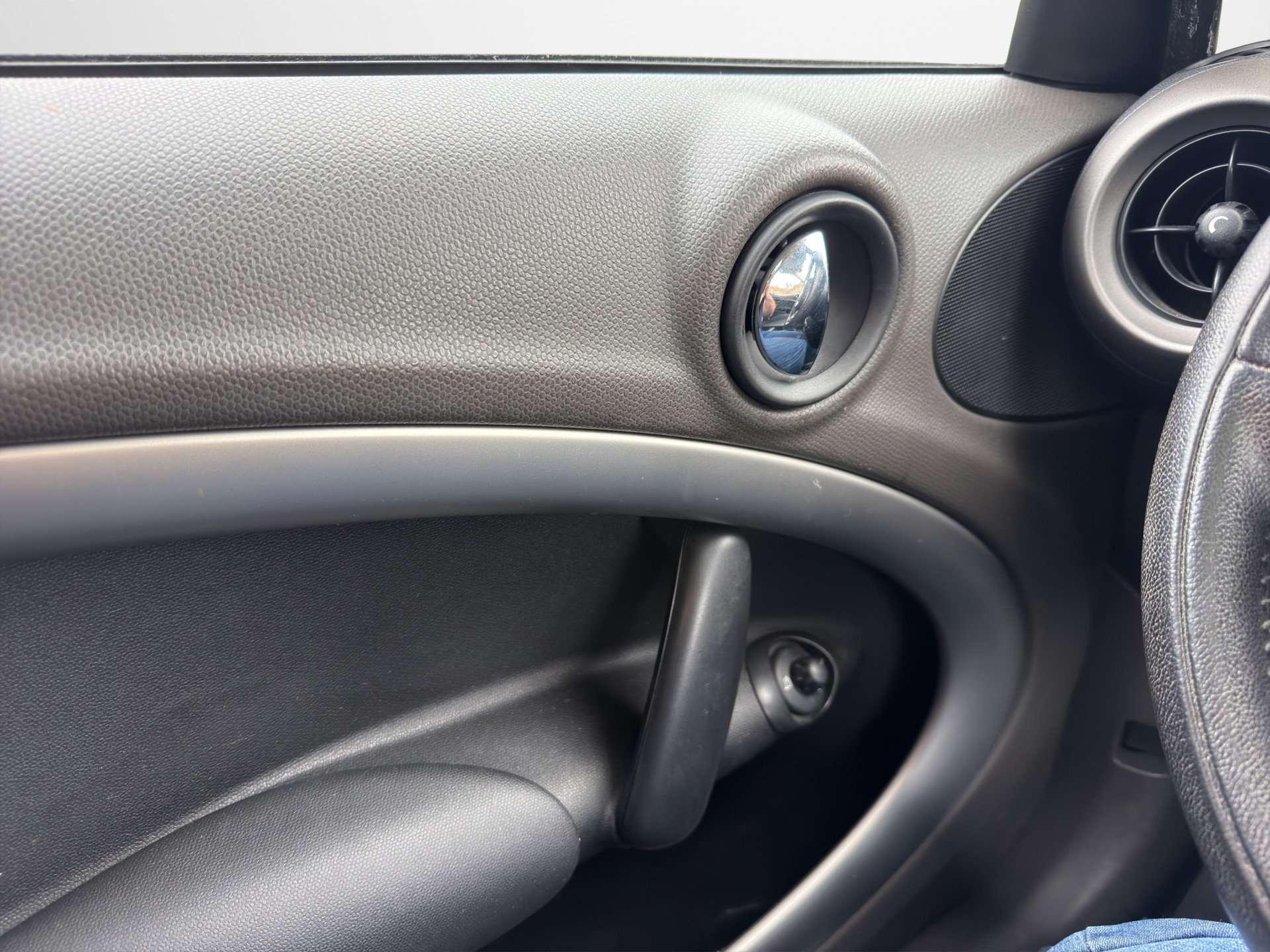 MINI Countryman Cooper FWD Steptronic-image-14
