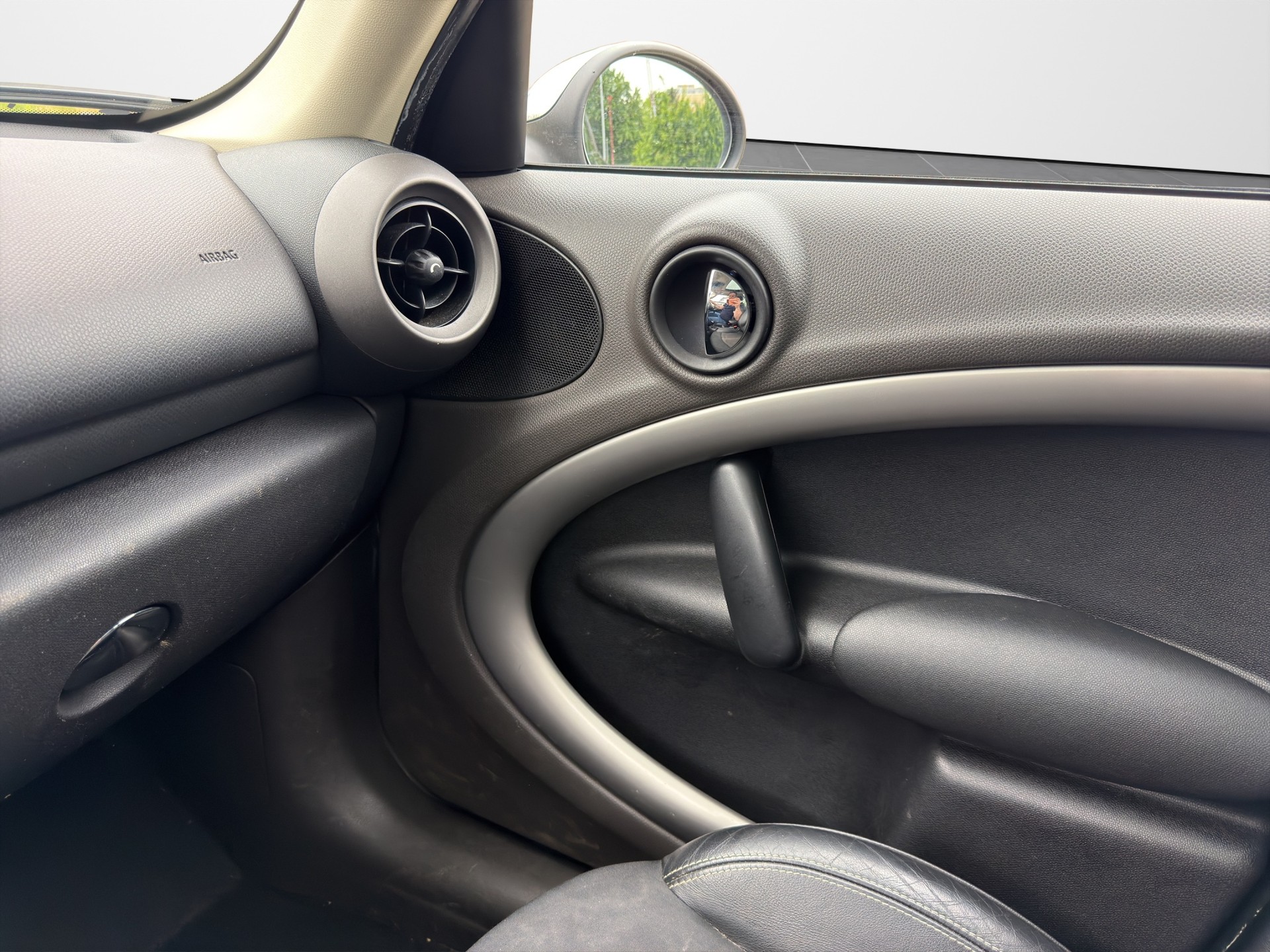 MINI Countryman Cooper FWD Steptronic-image-16